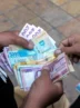 اختلاف ۶۰۰۰ تومانی نرخ دلار از تابلو صرافی تا قیمت معامله! اختلاف ۶۰۰۰ تومانی نرخ دلار از تابلو صرافی تا قیمت معامله!